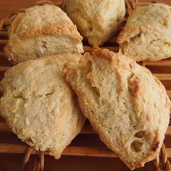 A picture of Scones With 2 Ingredients.