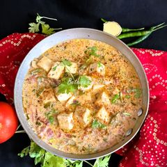 A picture of Paneer Malai Curry.