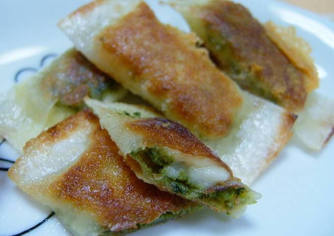 Recipe of Perfect Genovese Sauce and Cheese Spring Rolls