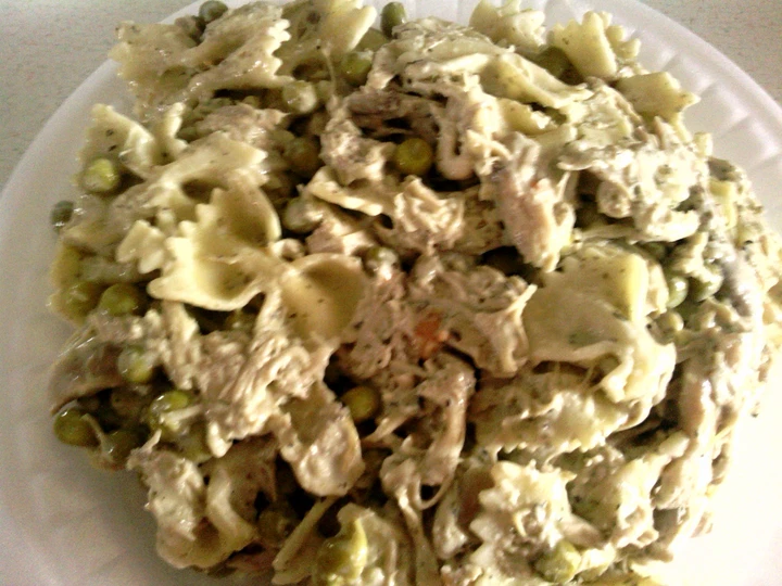Easy Way Make Creamy Chicken Pesto &amp;amp; Bowtie Pasta from Philadelphia Cooking Creme the So Delicious Tasty