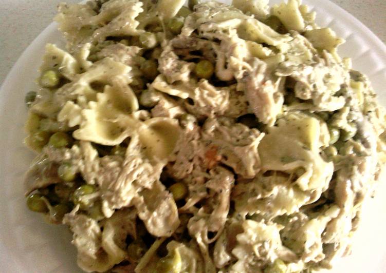 Step-by-Step Guide to Prepare Perfect Creamy Chicken Pesto &amp; Bowtie Pasta from Philadelphia Cooking Creme