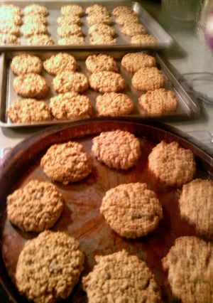 A picture of Peanut butter oatmeal cookies.