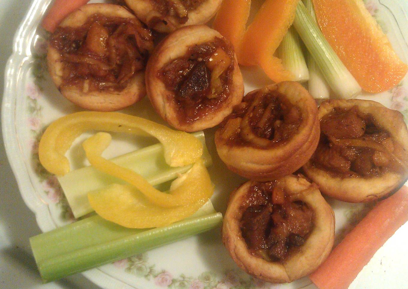 pork roast & vittles cups