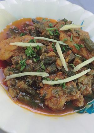 A picture of Bhindi chicken.