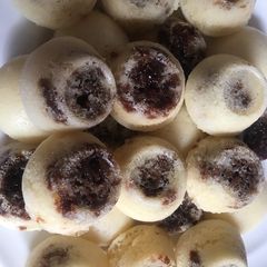 A picture of "Puto Pao"♥️ (Filipino steamed cakes).