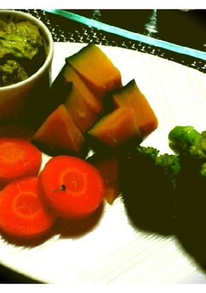 A picture of Steamed Vegetables with Avocado Sauce.