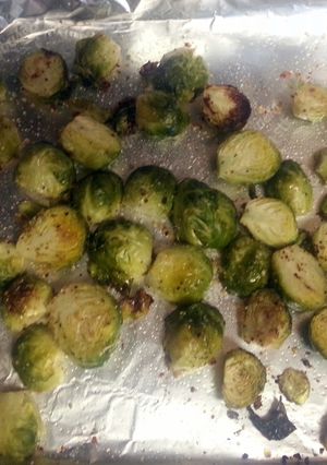 A picture of roasted Brussel sprouts.