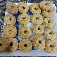 A picture of Chicken potato donuts.