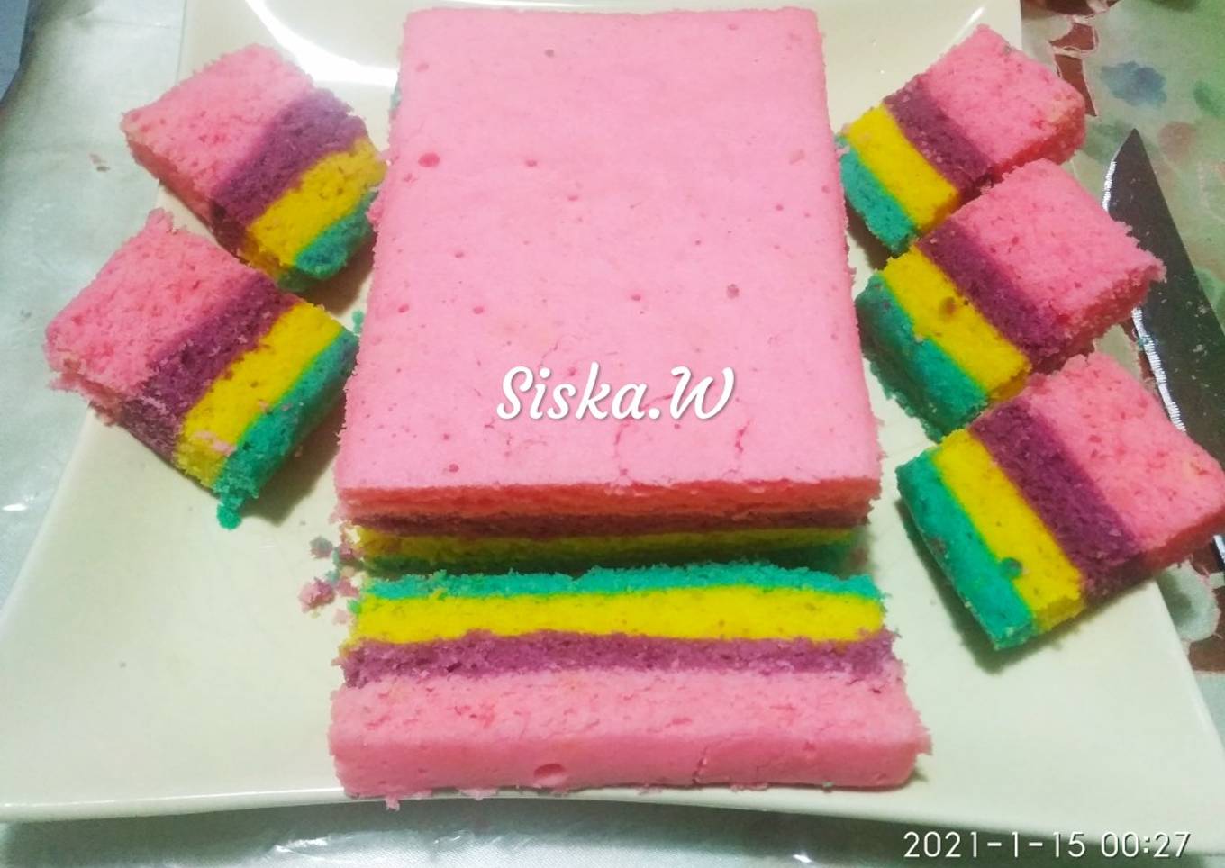 Cake Rainbow (Bolu kukus pelangi) 🌈 - resep kuliner nusantara