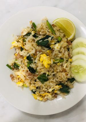 รูปของ ข้าวผัดแหนม