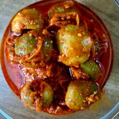 A picture of Gunda pickle(glue berry).