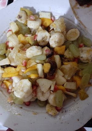 A picture of Ramadhan special fruit chat.