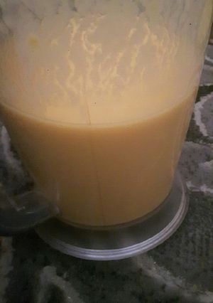 A picture of Mango and milk#author marathon.