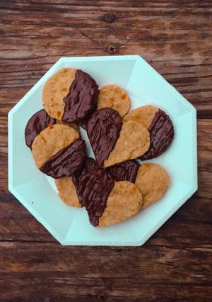 Una foto de Galletas de Avena, Naranja y Chocolate✨