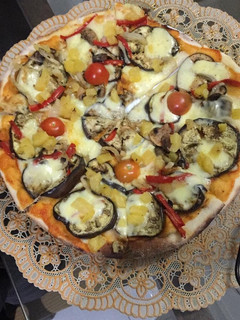 Una foto de Pizza vegetariana de berenjenas