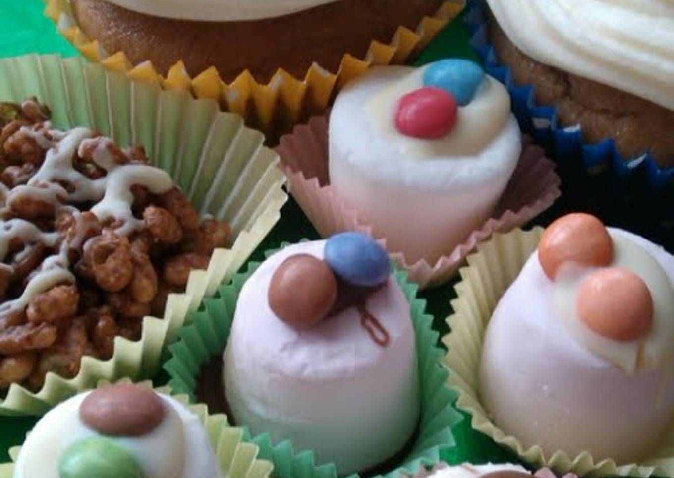 Vickys Marshmallow Top Hats, GF DF EF SF NF