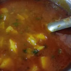 A picture of Gravy Aloo.