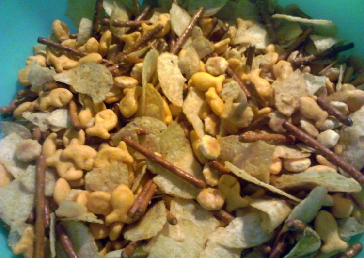 Simple Way to Make Perfect Chesapeake Snack Mix