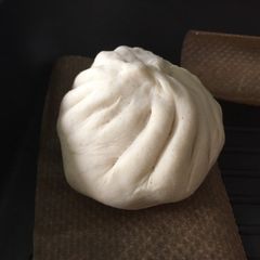 Steam meat buns 🍖 A picture of Steam meat buns 🍖.