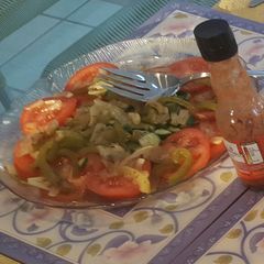 A picture of Tomato on escabeche.