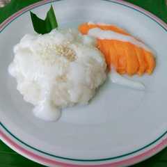 Mango sticky rice রেসিপির প্রধান ছবি