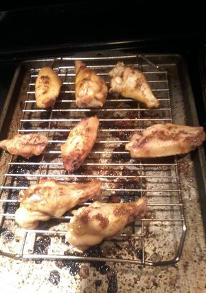 A picture of Brined chicken wings.