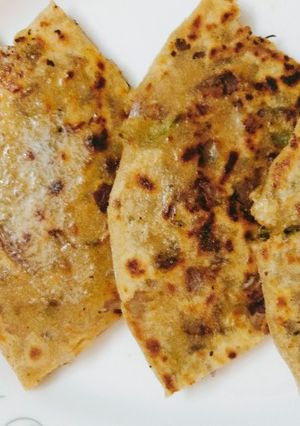 A picture of Onion Paratha.