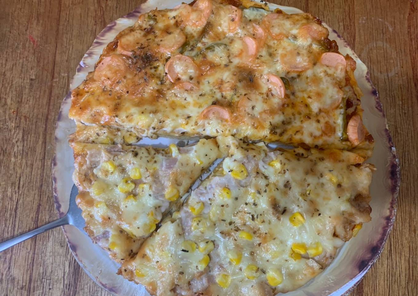 Pizza tuna mayo mix sosis paprika