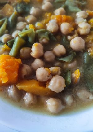 Una foto de Cocido Andaluz con Calabaza y Judías Verdes