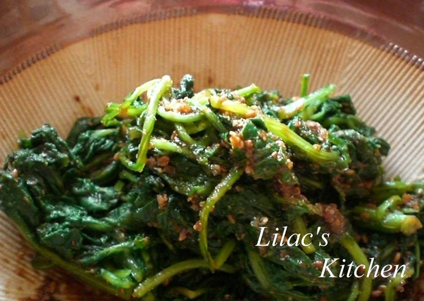 Radish Leaves with Sesame Dressing