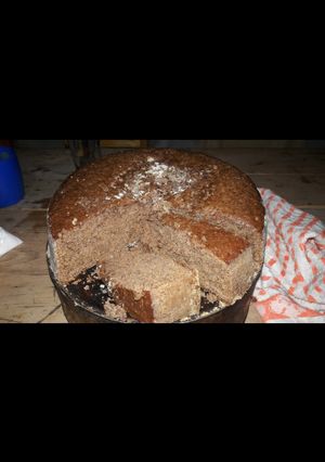 Una foto de Torta de chocolate. Simple, alta y esponjosa!