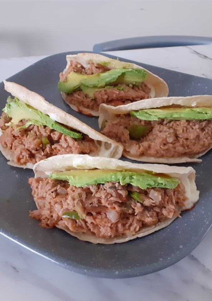 Una foto de Quesadillas de atún estilo marlin (opción sana)