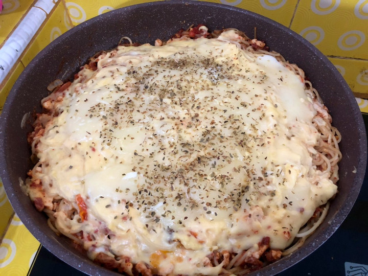 Cara Gampang Membuat Baked Spaghetti with Bolognese and bechamel sauce (panggang teflon) yang Bikin Ngiler