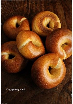 A picture of Simple Bagels.