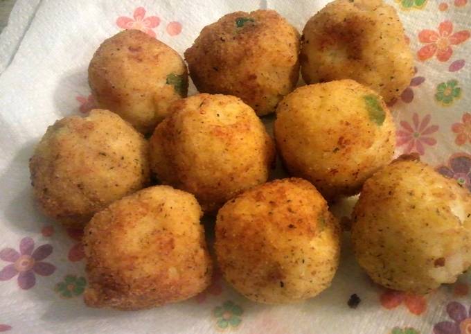 Cheesy Arancini Rice Balls