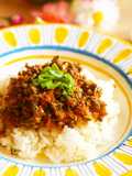 Easy ★ Ground Meat Soboro Bowl with Yakiniku Sauce
