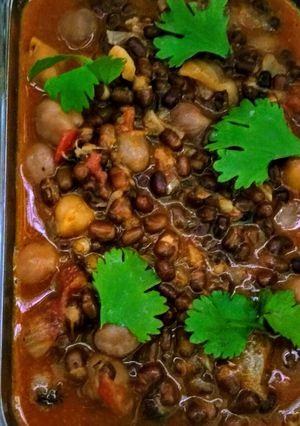 A picture of Dal Makhani In Restaurant Style.