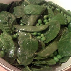 A picture of Vickys Pea, Mint & Spinach Salad with Dressing, Gluten, Dairy, Egg, Soy & Nuy-Free.