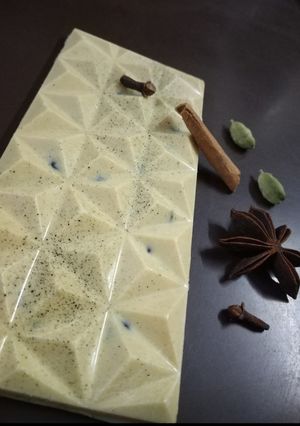 A picture of Caramelized white chocolate masala chai flavour.
