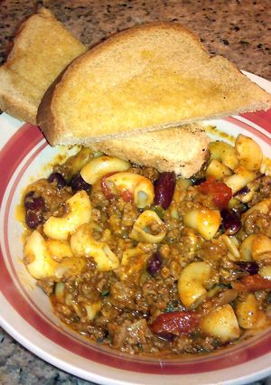 A picture of Hearty Chili Mac.