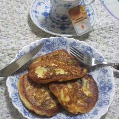 A picture of Very Easy and Cheering Syrniki Pancakes.