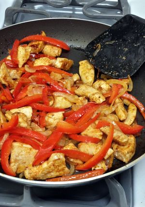 A picture of Kickin´ Chicken Fajitas.