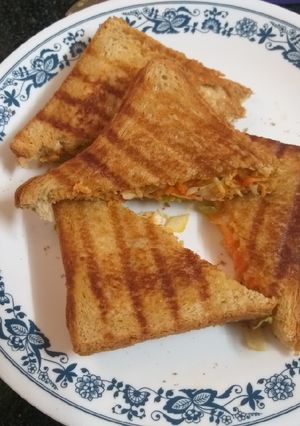 A picture of Cheesy Bread Sandwiches.