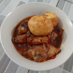รูปของ Telur dan ayam bumbu rujak