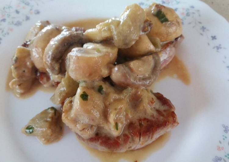 Solomillo en salsa de berenjena y champiñones