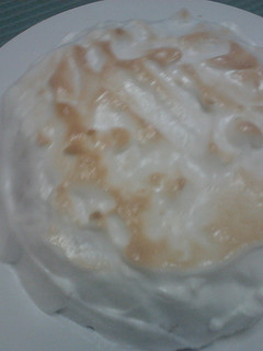 A picture of Lemon meringue cake.