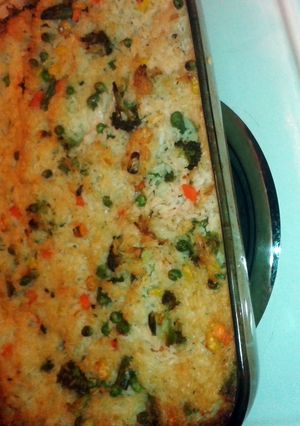 A picture of cheesy veggie rice cassarole.