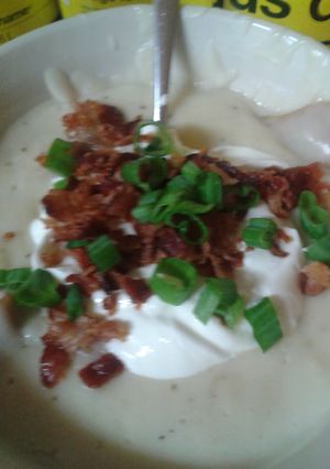 A picture of Loaded Baked Potato Soup.
