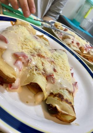Una foto de Panqueques rellenos con carne