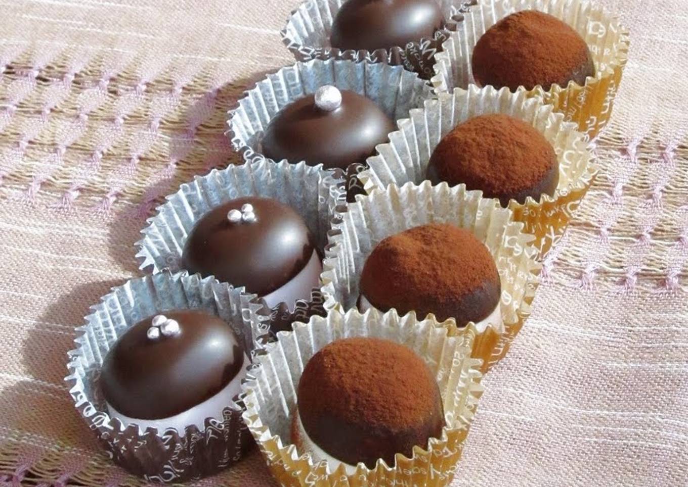Super Simple Valentine's Chocolates